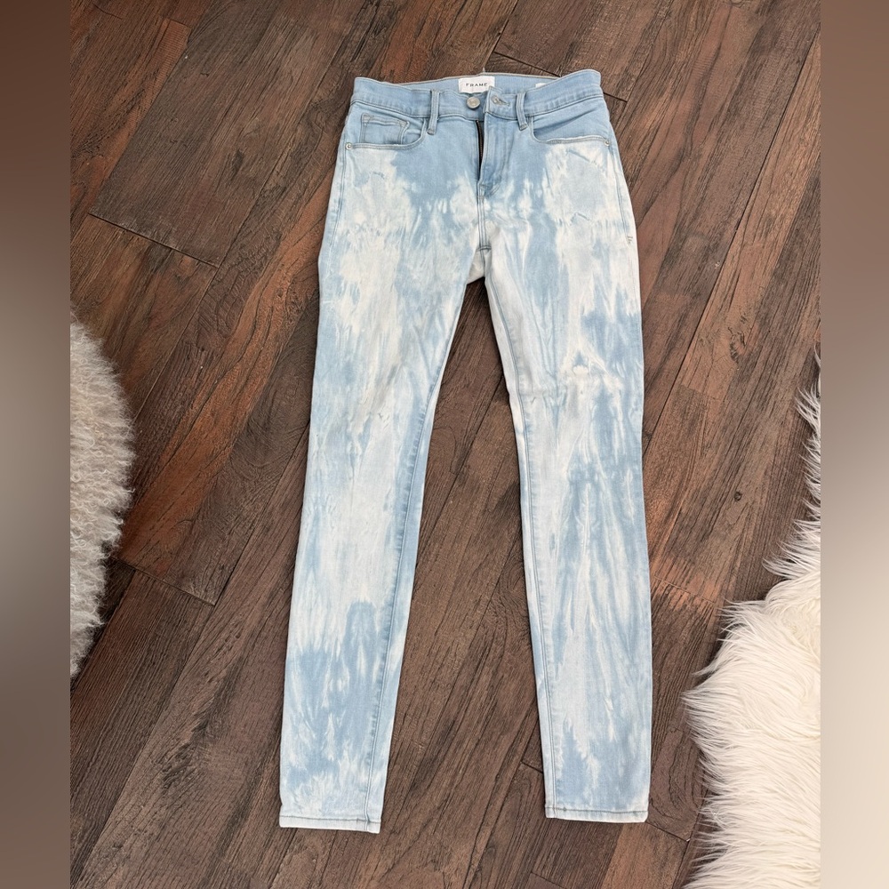 Frame denim tye dye straight leg pant 
Has stretch